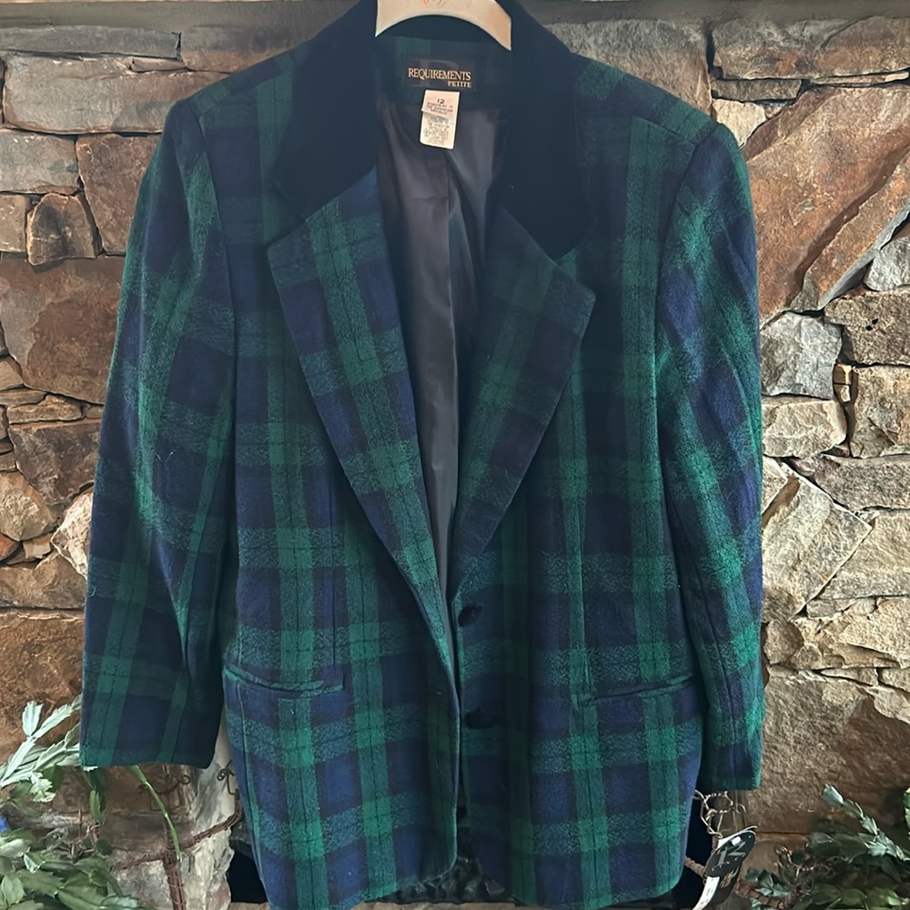 Blue & Green (Blackwatch) Size 12P Jacket;Black Velvet Collar;Classic Style